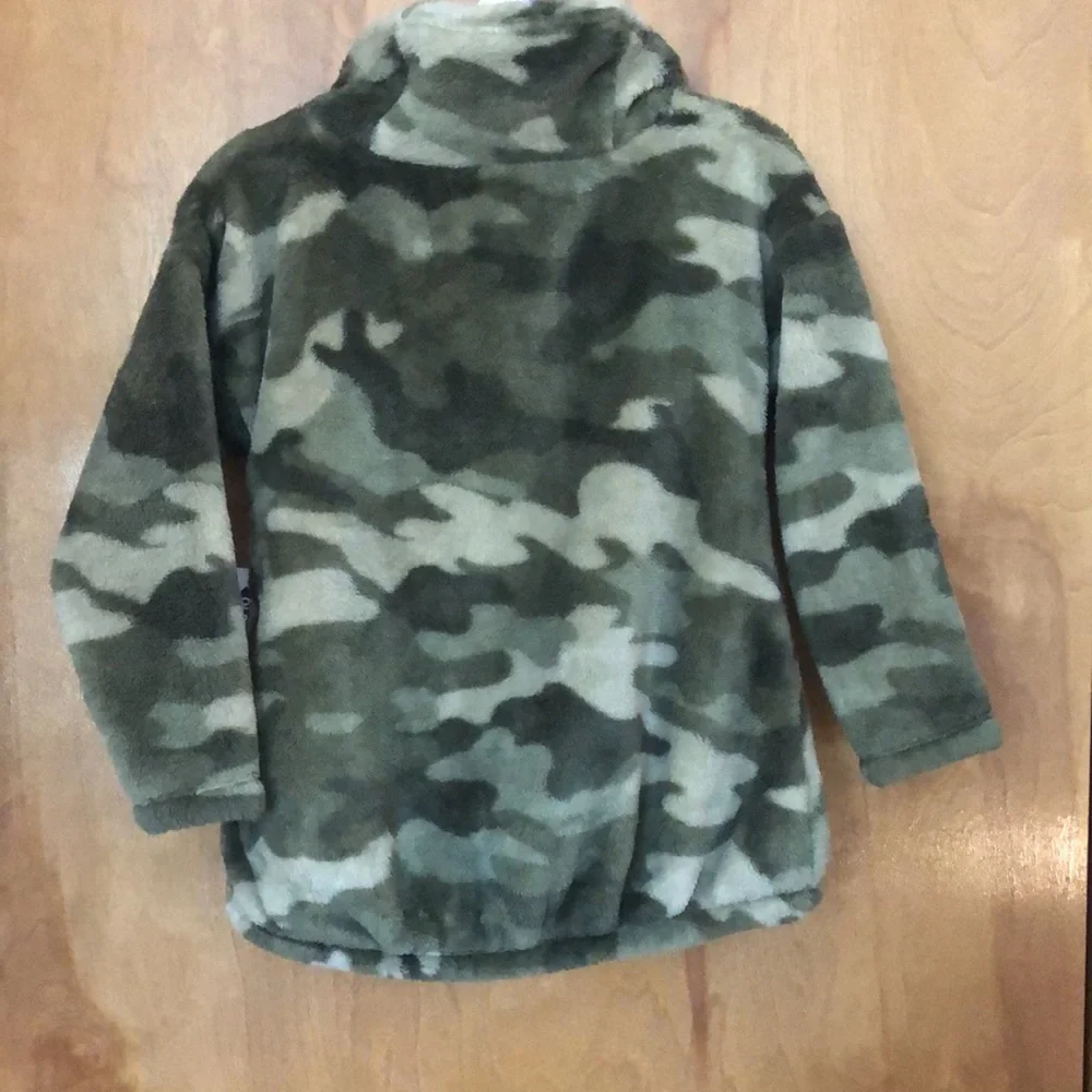3t Old Navy Camouflage cowl neck very soft fleece pull over sweater